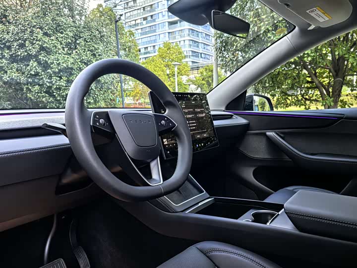 Фото 8 - Tesla Model Y