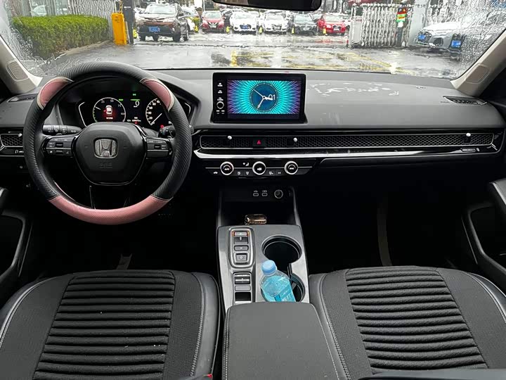 Фото 8 - Honda Civic