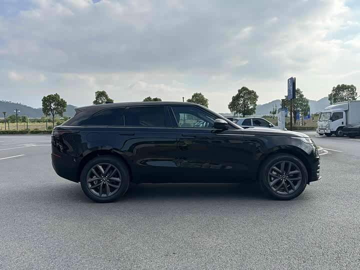 Фото 6 - Land Rover Range Rover Velar