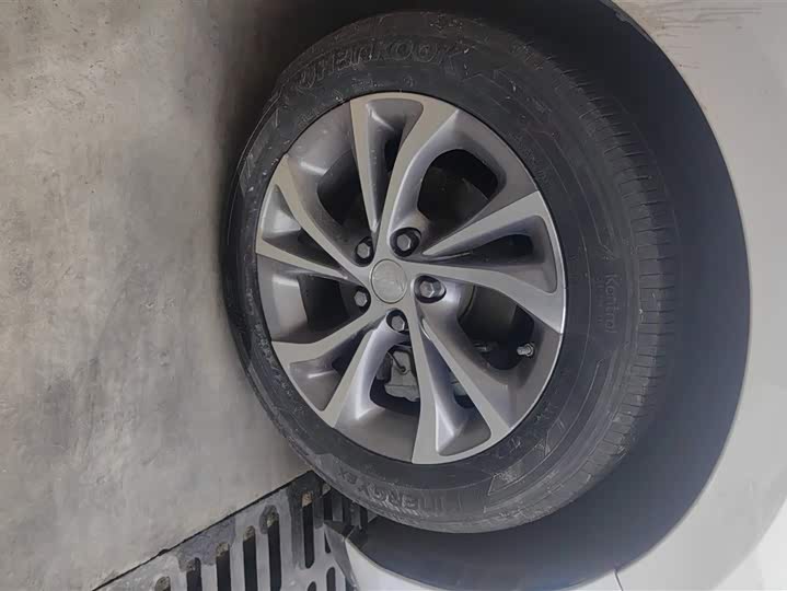 Фото 6 - Buick Verano