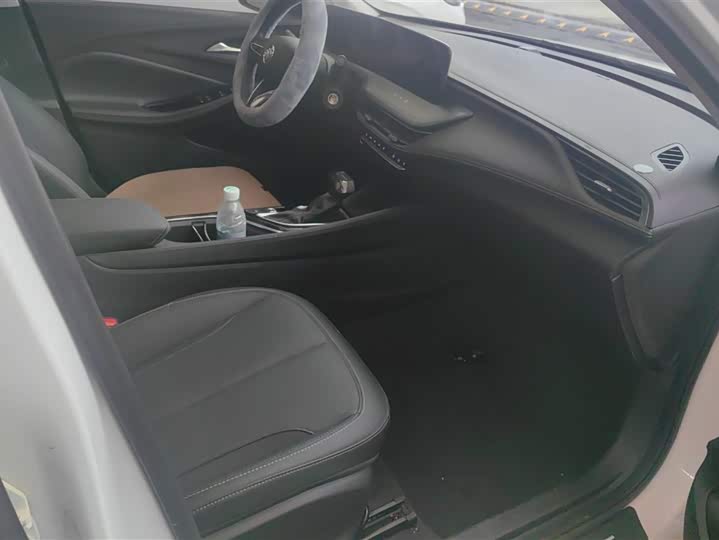 Фото 8 - Buick Verano