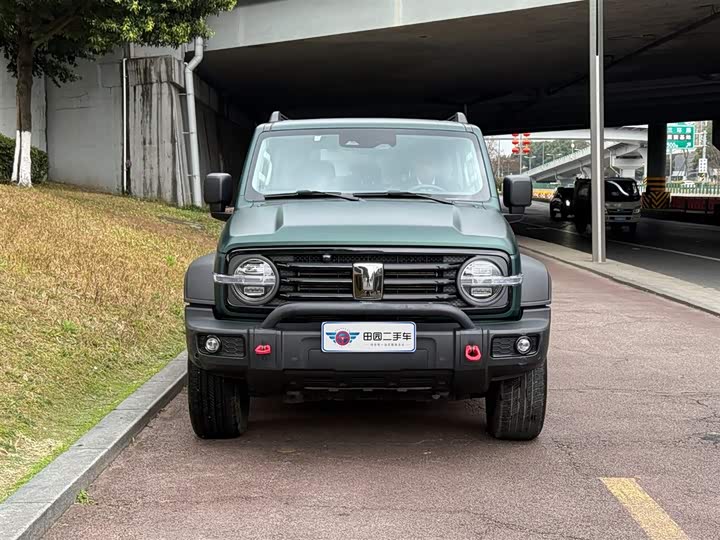 Фото 2 - Tank 300