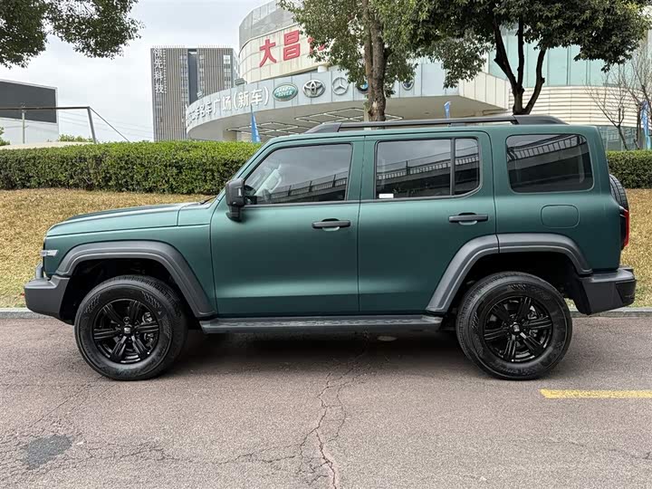 Фото 3 - Tank 300