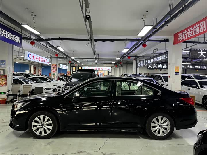 Фото 4 - Subaru Legacy Sport