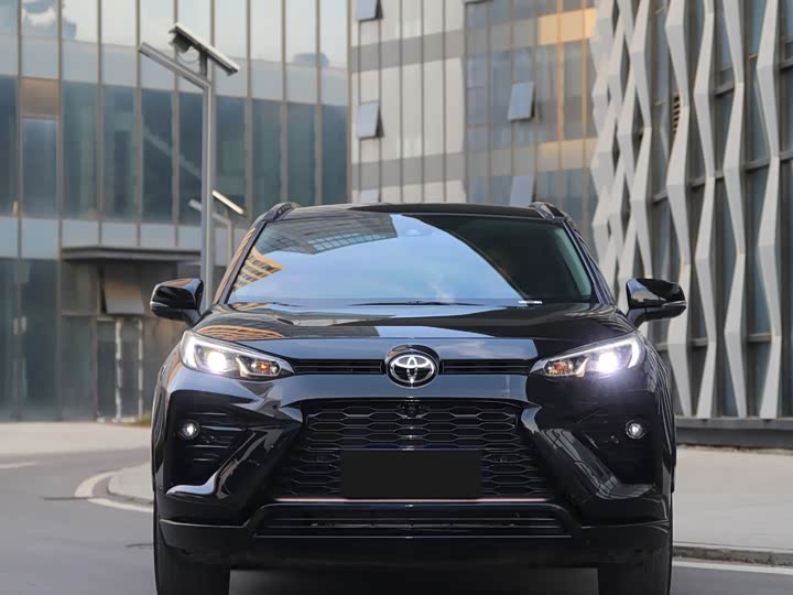 Фото 2 - Toyota Wildlander