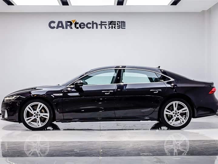 Фото 3 - Audi A7L