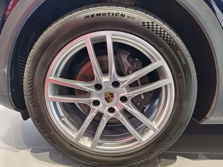 Фото 8 - Porsche Cayenne