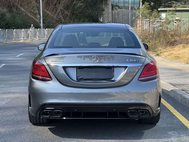 Фото 3 - Mercedes-Benz C-Class AMG