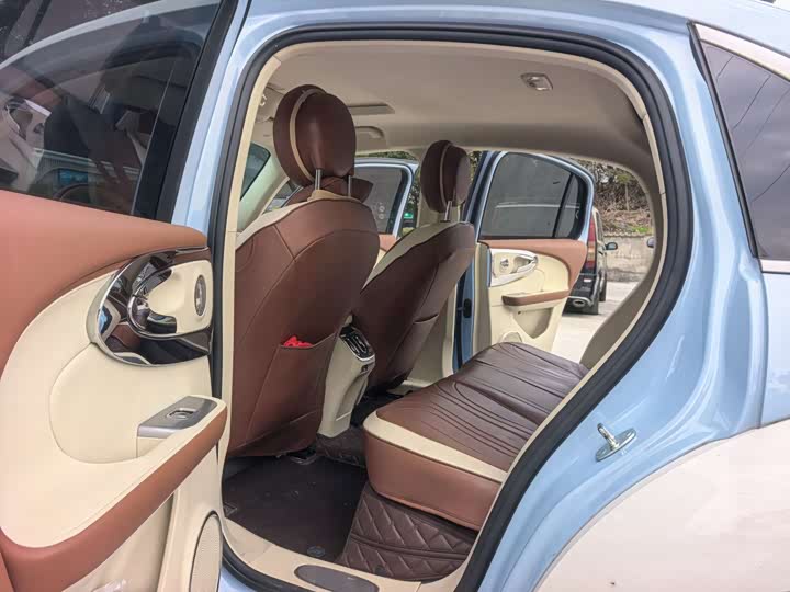 Photo 5 - Ora Ballet Cat