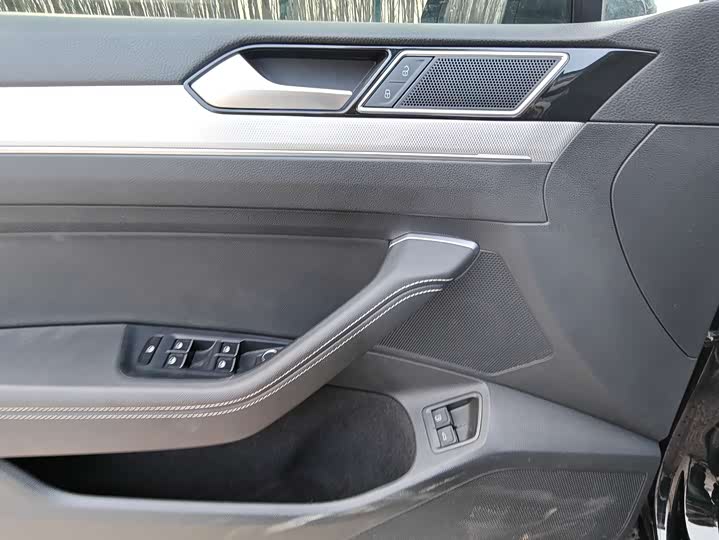 Фото 8 - Volkswagen Magotan GTE Hybrid