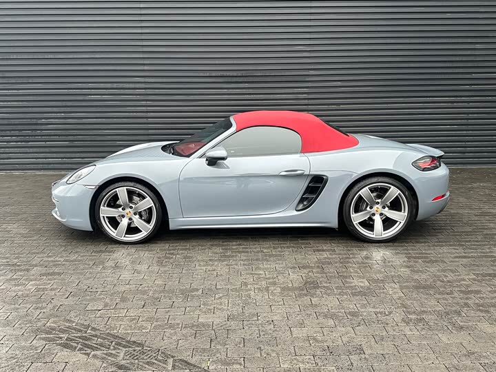 Фото 3 - Porsche 718