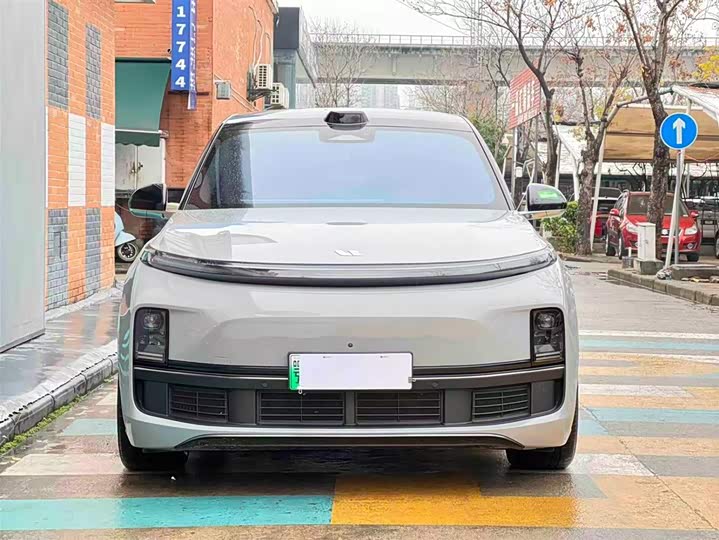 Фото 2 - LiXiang L8