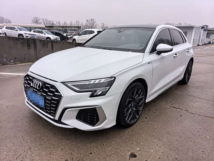 Фото 1 - Audi A3