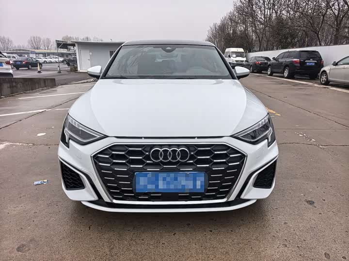 Фото 2 - Audi A3