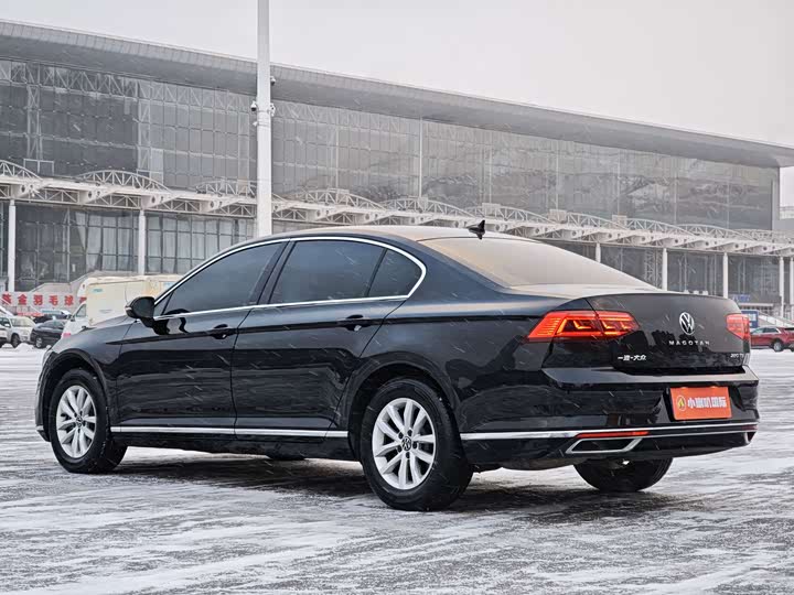 Фото 8 - Volkswagen Magotan