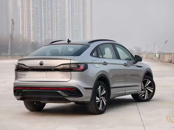 Photo 5 - Volkswagen Tiguan X