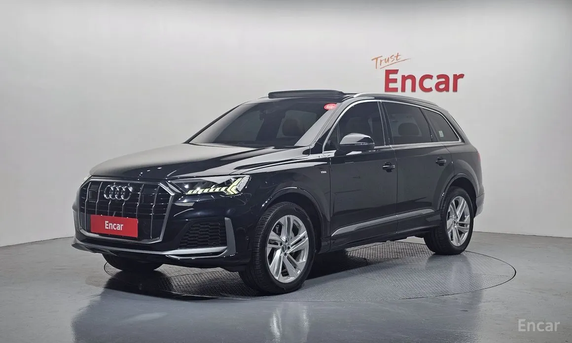 Фото 1 - Audi Q7