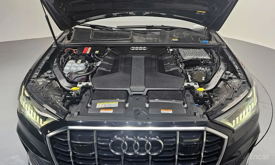 Фото 6 - Audi Q7