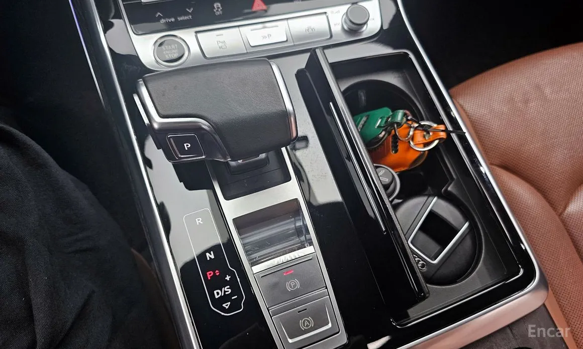 Фото 9 - Audi Q7