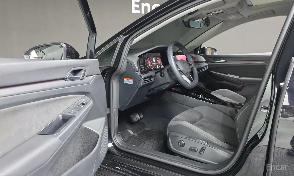 Фото 13 - Volkswagen Golf