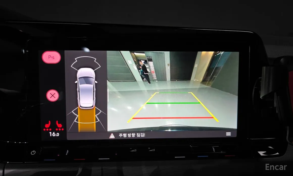 Фото 16 - Volkswagen Golf