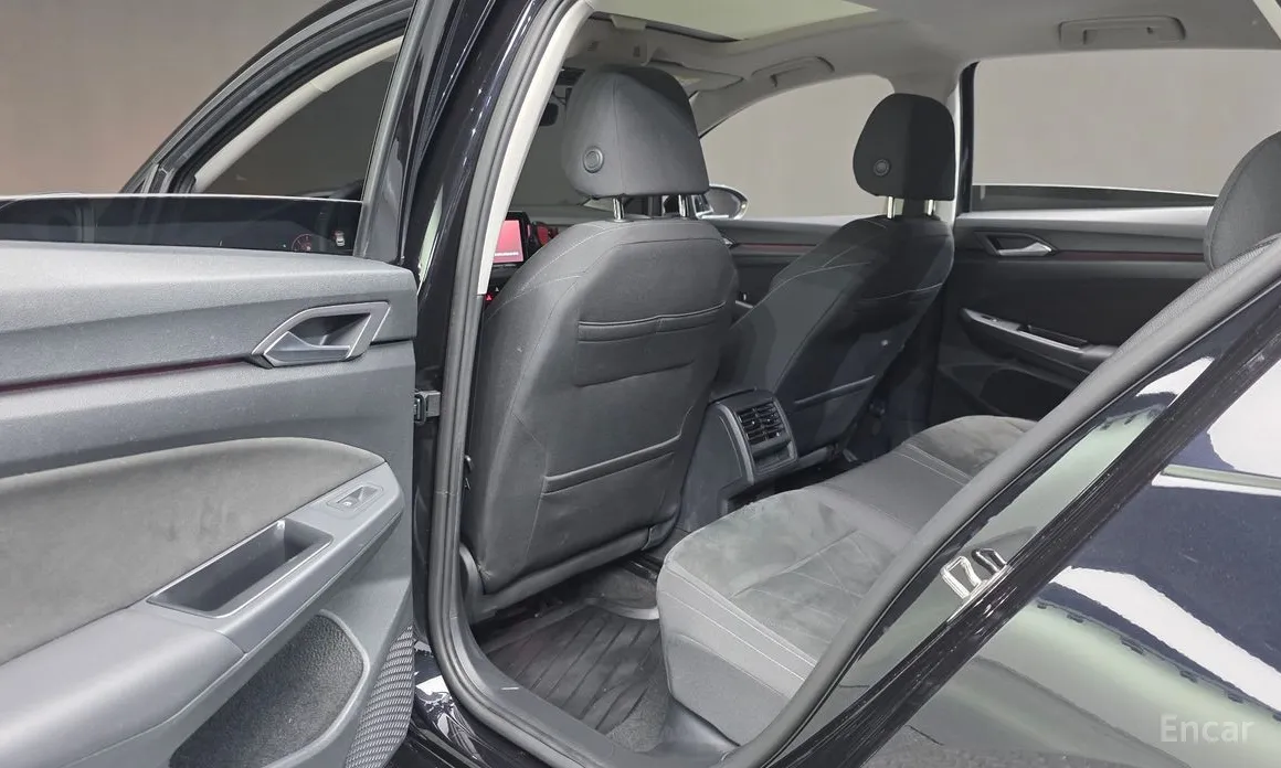 Фото 18 - Volkswagen Golf