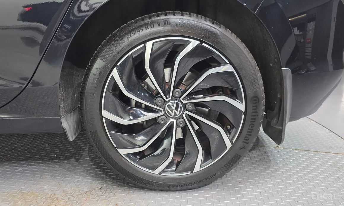 Фото 5 - Volkswagen Golf