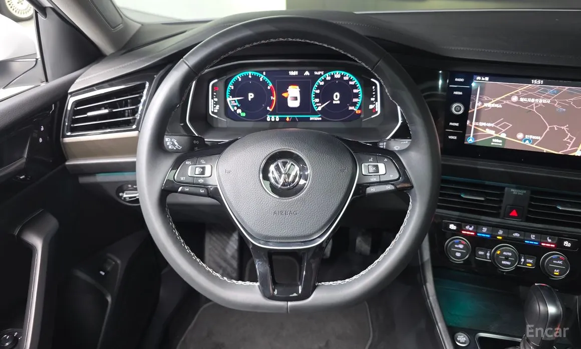 Фото 14 - Volkswagen Jetta