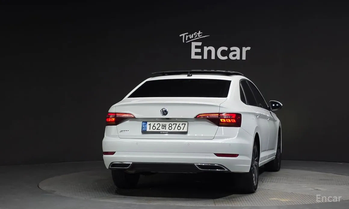 Фото 4 - Volkswagen Jetta