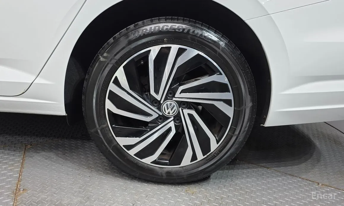 Фото 5 - Volkswagen Jetta