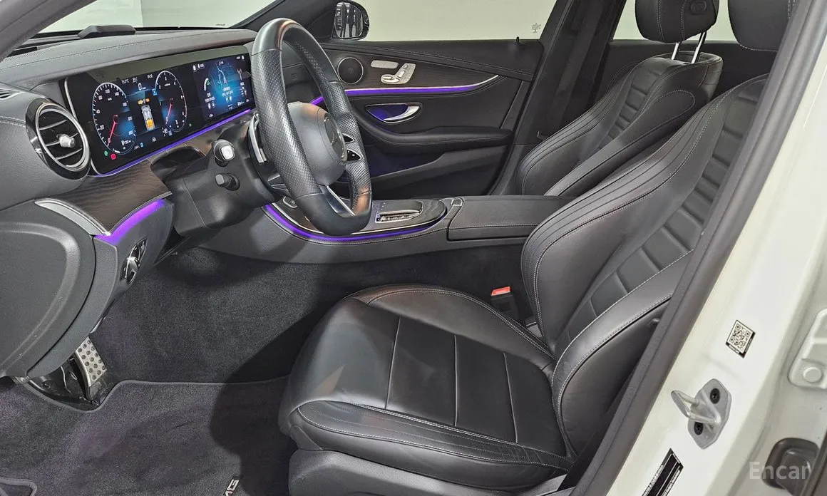 Фото 14 - Mercedes-Benz E-Class