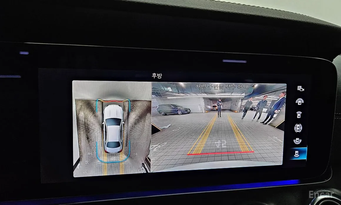 Фото 18 - Mercedes-Benz E-Class