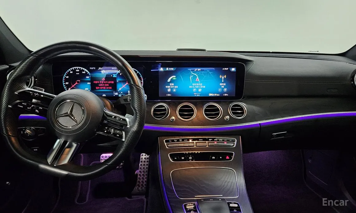 Фото 7 - Mercedes-Benz E-Class