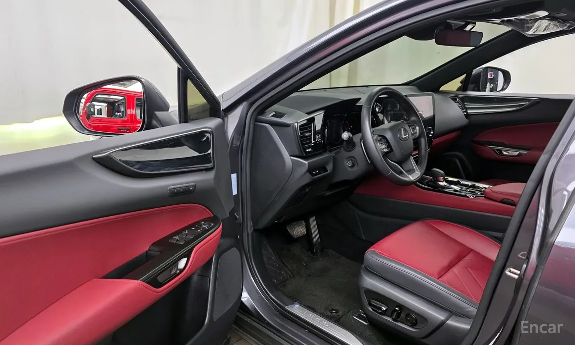 Фото 10 - Lexus NX