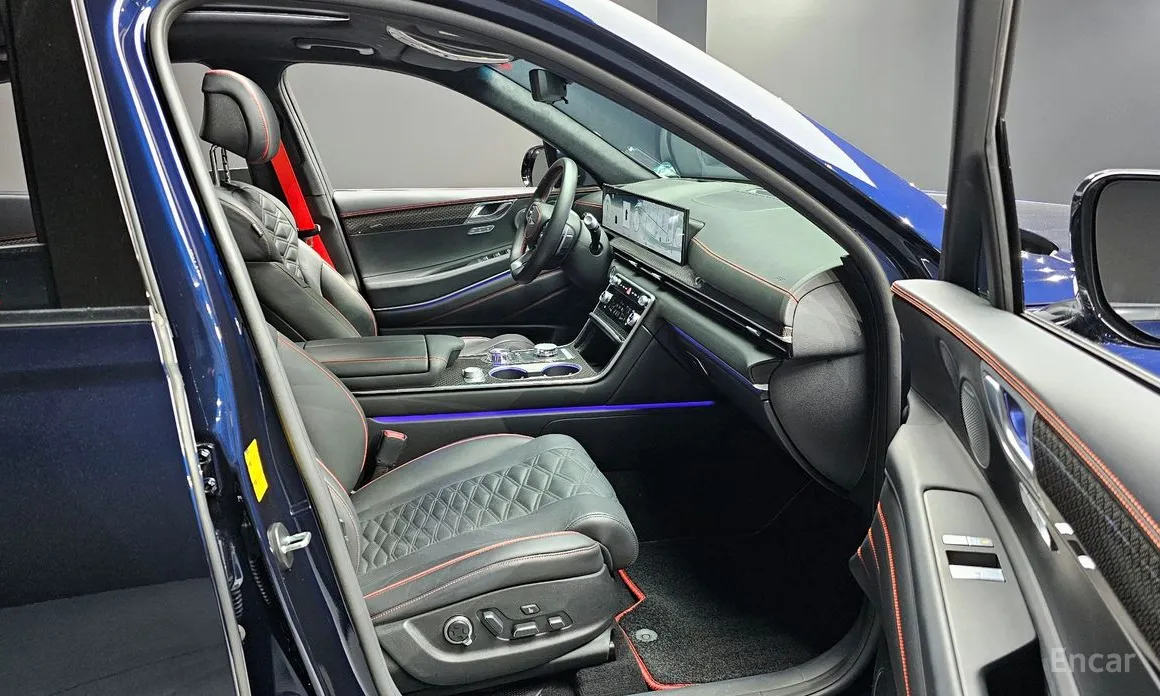 Фото 11 - Genesis GV80