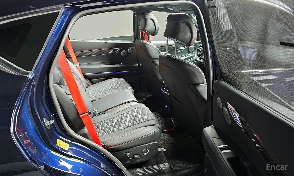 Фото 12 - Genesis GV80