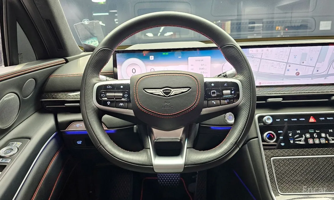 Фото 13 - Genesis GV80