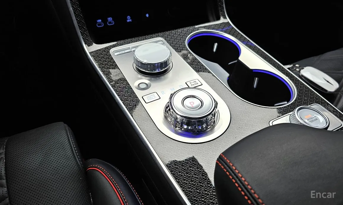 Фото 9 - Genesis GV80