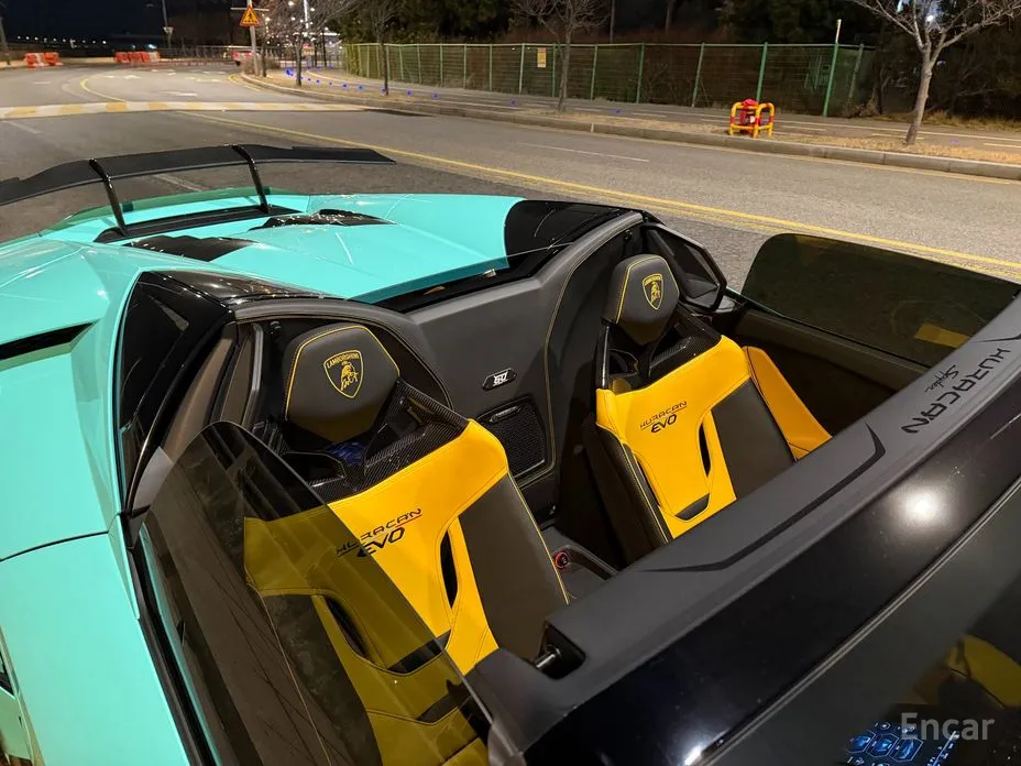 Фото 9 - Lamborghini Huracan