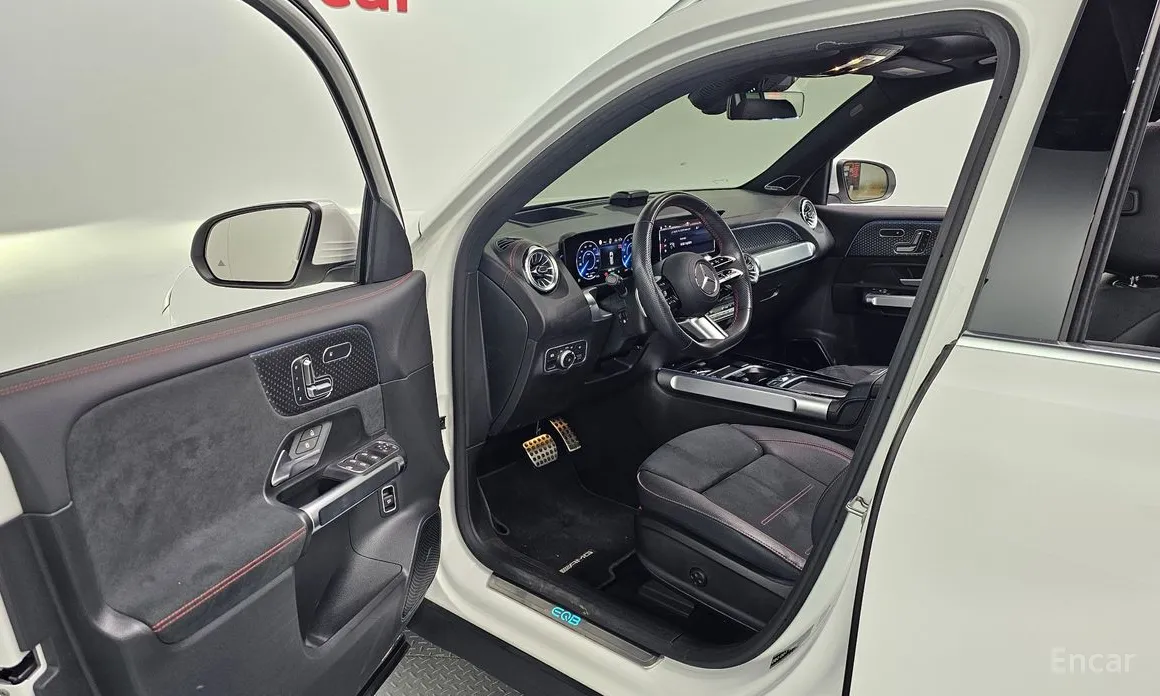 Фото 11 - Mercedes-Benz EQB