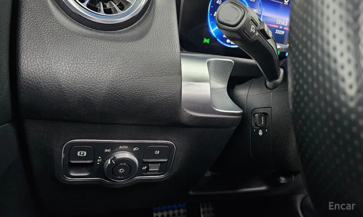 Фото 19 - Mercedes-Benz EQB