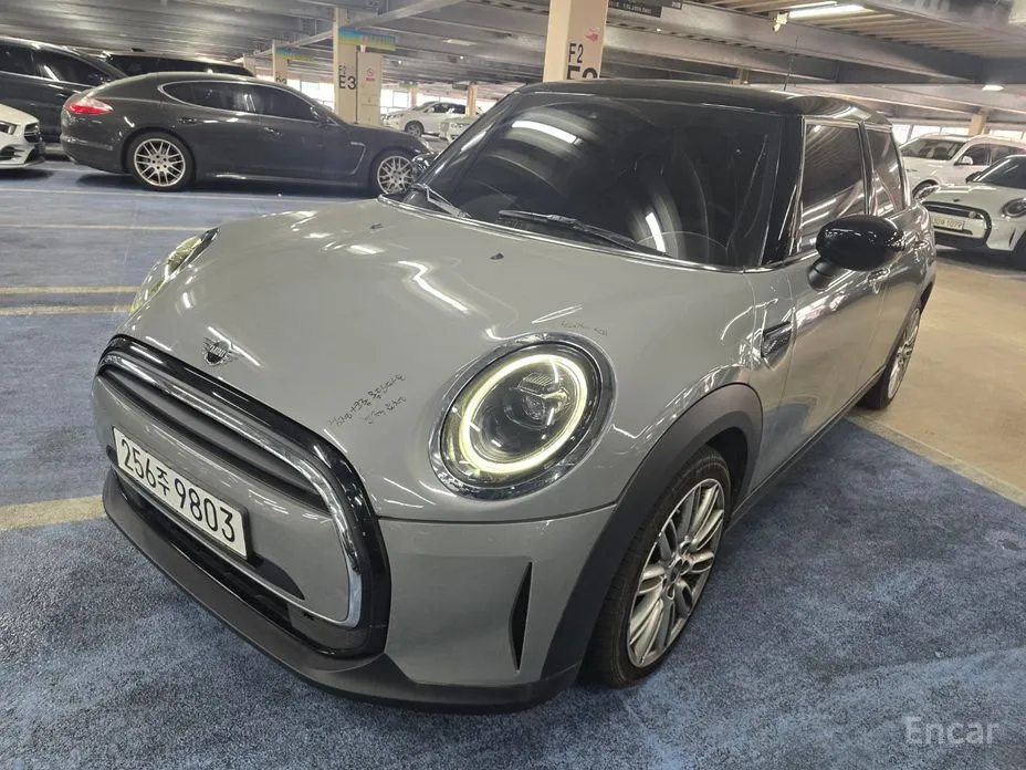 Фото 2 - Mini Cooper