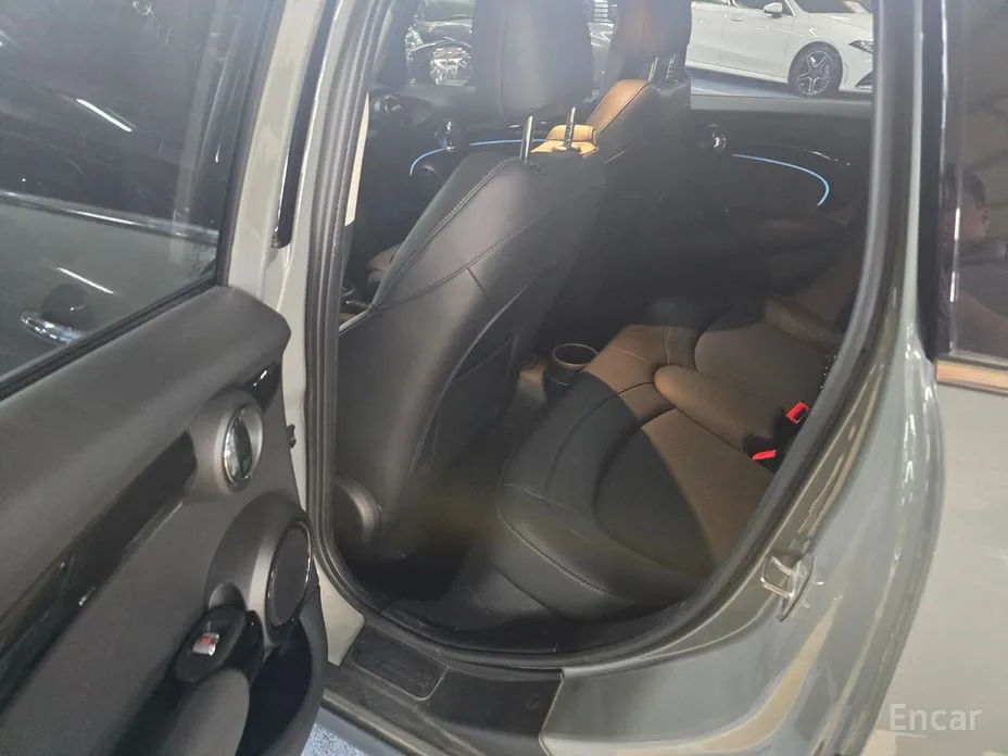 Фото 6 - Mini Cooper