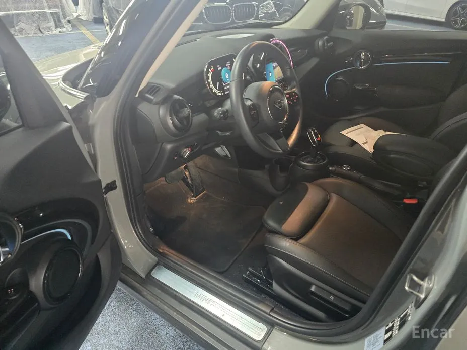 Фото 7 - Mini Cooper