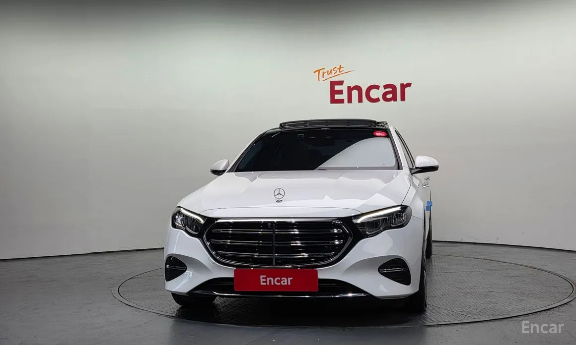 Фото 3 - Mercedes-Benz E-Class