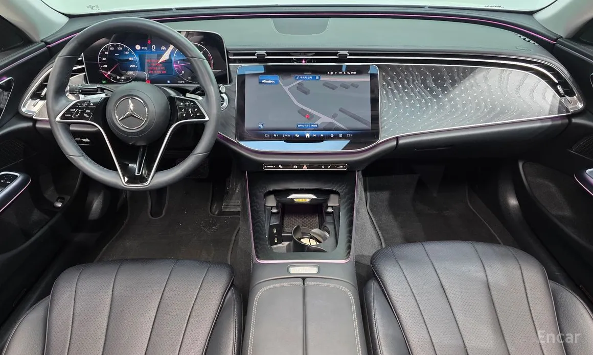 Фото 7 - Mercedes-Benz E-Class