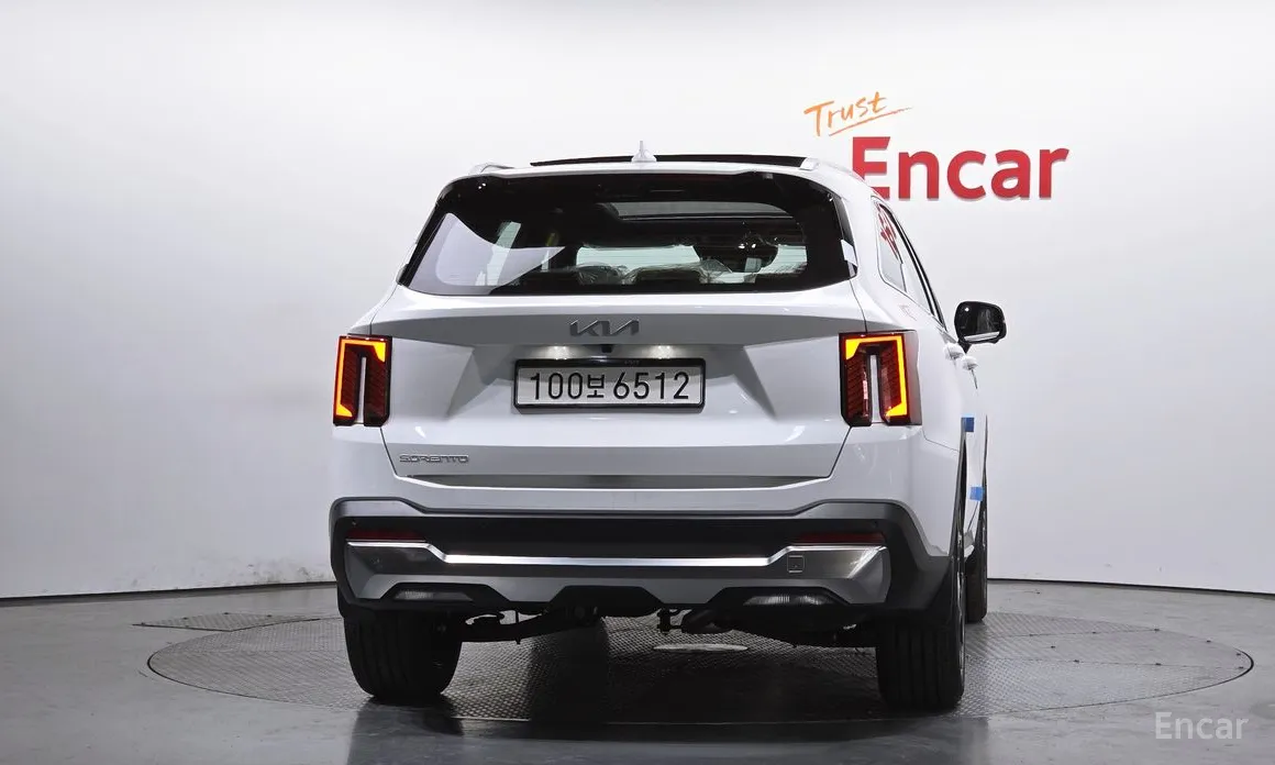 Фото 4 - Kia Sorento