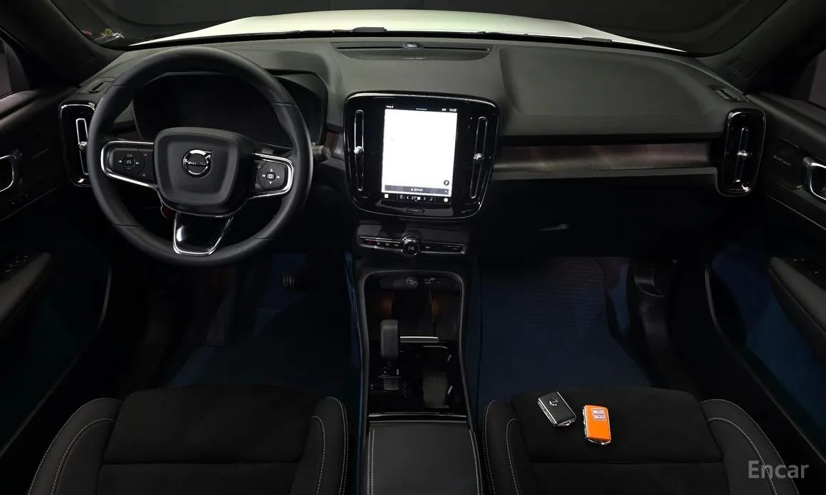 Фото 7 - Volvo XC40