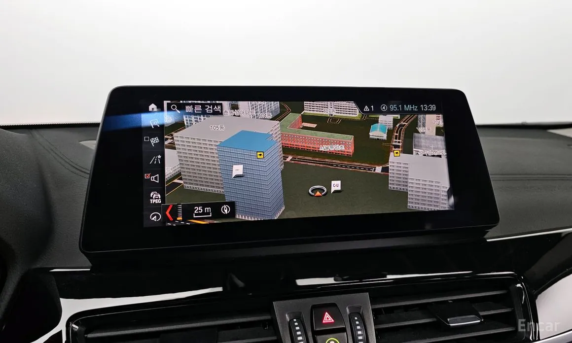 Фото 14 - BMW X2 (F39)