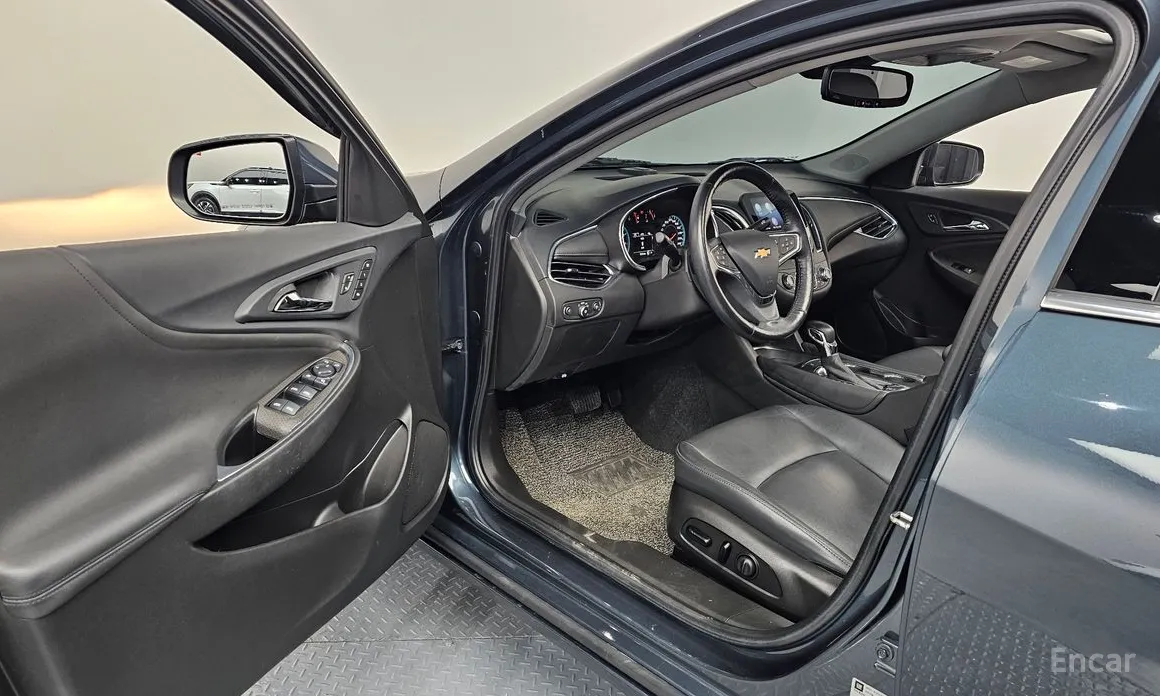 Фото 10 - Chevrolet Malibu